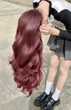 Kpop Idol Hair Color, Brown Pink Hair, Cool Red Hair, Pink Brown Hair, Brown Hair Tones, Grunge Hairstyle, Strawberry Red Hair, Brown And Pink Hair