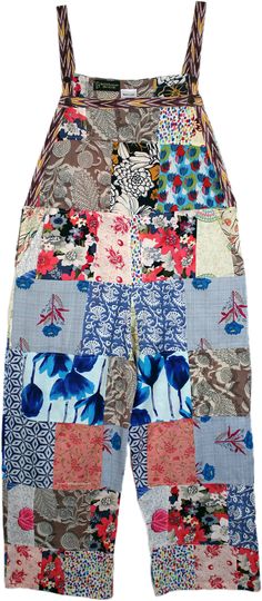 Casual loose playsuit in floral patchwork made from medium weight good quality cotton fabric.  This sleeveless jumpsuit dungaree comes with two side pockets and a side zipper, handcrafted in subtle white and colorful patches of mixed floral prints. #tlb #Sleeveless #Patchwork #Misses #Pocket #vacationclothing #Floral #Printed #bohemianfashion #Handmade #festivalbohoclothing #hippiejumpsuit #bohodungaree #cottonpatchworkdungaree #uniquebohoclothing Clothing Layers, Celestial Garden, Loose Playsuit, Patchwork Overalls, Boho Bottoms, Patchwork Jumpsuit, Quilted Clothing, Jumpsuit Overalls, Patchwork Clothing