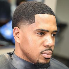 Buzz Cut Men Black, Taper Fade Afro, Temple Fade, Fade Haircut Short, Men Fade Haircut, Waves Hairstyle Men, Taper Fade Short Hair