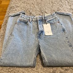 Classic Mom Fit Size 02us, 34eur Pantalones Mom Jeans, Pantalones Mom, Zara Mom Jeans, Highschool Outfits, Cute Highschool Outfits, Mom Fit Jeans, Jeans Mom, Back To School Outfits, Zara Jeans