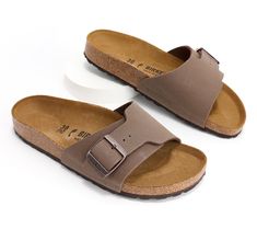 Freshen up your warmer weather options with these Catalina slide sandals -- a simple silhouette with an adjustable cross strap for creating that just-right fit. From Birkenstock Beauty Storage, Simple Silhouette, Luggage Sets, Cross Straps, Weekender Bag, Duffel Bag, Slide Sandals, Luggage Bags, Birkenstock