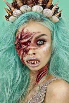 Horribly Exciting Scary Halloween Makeup Ideas ★ Super Scary Halloween Makeup, Halloween Makeup Scary Horrifying, Scary Siren Makeup, Siren Costume Makeup, Gore Halloween Costumes, Siren Scary, Horror Makeup Ideas Special Effects, Sea Zombie