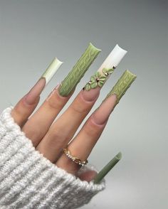 Green Sweater Nails, 2022 Sweater, Stilleto Nails Designs, Green Acrylic Nails, Long Acrylic Nail Designs, Diy Acrylic Nails, Stylish Nails Designs, Sweater Nails, Easy Nails