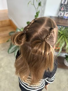 Coiffures faciles pour petites filles Short Hair Styles Kids Girl Easy, Fine Hair Toddler Hairstyles, Easy Toddler Hairstyles, Toddler Hair, Kids Hairstyles, Easy Hairstyles