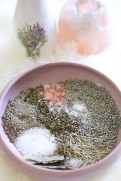 ☾This anti anxiety ritual bath salt blend is hand crafted and enchanted to bring you more peace, grounding, calmness, and soothing energy. ☾You can use this blend as a: -Ritual bath, just toss some of the mix in your tub and soak ( Add crystals, candles, ect!) -If you do not have a tub, place some under the faucet in your shoer or on the shower floor (please be careful not to slip) ☾ Don't let the herbs run down the drain, make sure to pick them up after your bath. You can place them in an organ Lavender Epsom Salt, Bath Soak Recipe, Himalayan Salt Bath, Salt Room, Bath Recipes, Crystal Bath, Muscle Relaxation, Bath Tea, Herbal Bath