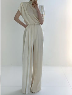 ⚡Buy 2024 Pleated High Waist Wide Leg Pants Beige S under $47.00 in Pants at AnotherChill.com Online. Composition: 95% Polyester, 5% Elastane. Design: Plain, Pleated. Style: Elegant. Thickness: Regular. Sheer: No. Material: Woven Fabric. Occasion: Leisure, Wedding, Vacation, Party, Work. ✓2024 S/S OUTFITS. Check reviews and buy Pleated High Waist Wide Leg Pants today. Pleated Fabric Outfits, Wide Leg Pants Beige, Satin Pants Outfit, Bridal Pants, Baggy Dresses, Oversized Sweater Cardigan, 2000s Outfits, High Waist Wide Leg Pants, Julius Caesar