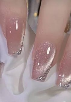 Hottest Summer Nails, Nail Model, Nails With Glitter, Nails Trends, Fancy Nails Designs, Short Square Acrylic Nails, Cat Eye Nails, Pretty Nail Art, Elegant Nails