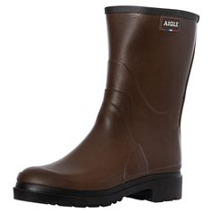 Experience Superior Comfort And Durability With The Aigle Bison 2 Wellington Boots In Marron. These Boots Feature Branding On The Side. The Grip Sole Offers Reliable Traction, Ensuring Stability On Different Surfaces. Made From Premium Materials, These Wellington Boots Are Built To Withstand Tough Conditions While Providing Comfort. Ideal For A Variety Of Outdoor Activities. Material - Rubber Care - Wipe With Damp Cloth Country Origin - France Size - Eu 45 Wellington Boots, Wellington, Boots Men, Outdoor Activities, Men's Shoes, Shoe Boots, Size 12, Man Shop, Branding