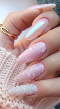 Holiday Nail Designs, White Nail, Festival Nails, Xmas Nails, Chic Nails, Nail Arts