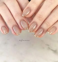 Are you looking for elegant wedding nails as the bride or bridesmaid? If so, you’ll love these classy bridal nail ideas for your big day! Inspirasi kuku palsu yg sedang tren dan Dapatkan Harga Kuku Palsu Termurah. Beli Kuku Palsu dan Cek Review Produk. Gratis Ongkir ✓ Bisa COD ✓ Paylater ✓ Cashback Champagne Nails, Gourmet Salt, Medium Almond, Nails Press, Nails Medium, Round Nails, Stick On Nails, Phnom Penh