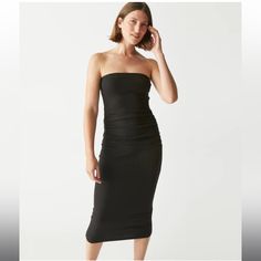 Nwt Rosella Midi Tube Dress Ultra Ribbed Has Stretch Approximately 14” At Top Length 38” Size Mp But Fits A M Black Tube Dress, Black Ruched Dress, Scoop Neck Midi Dress, Flowy Floral Dress, Linen Shift Dress, Midi Tank Dress, Reversible Dress, Jersey Knit Dress, Black Tank Dress