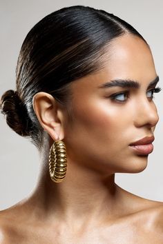 Rialta | Gold Ribbed Chunky Hoop Earrings Twisted Earrings, Health And Hygiene, Pearl Embellishment, Sleek Bun, Club L London, Hammered Hoop Earrings, Chunky Hoop Earrings, Hoop Design, Gold Statement Earrings