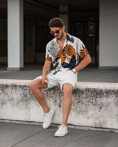 White Polos, Aloha Shirt Outfit, Summer 2024 Trends, Fashion Nova Men, Vacation Outfits Men, White Shorts Outfit, Thailand Outfit, Laid Back Outfits