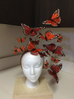 Flowers Painting Easy, Butterfly Fascinator, Costume Carnaval, Painting Easy, Feather Painting, Royal Ascot