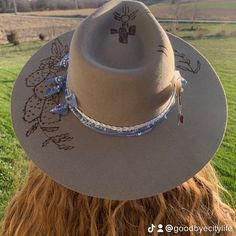 100% Wool, Flat Brimmed Hats. Each One Is Handcrafted And Burned With Precision. Brand New. This Cactus Hat Is Warm Olive Green. Custom Cowboy Hats Women, Burned Hats, Cactus Hat, Cowboy Hats Women, Custom Cowboy Hats, Hat Bar, Flat Brim Hat, Cowboy Hats, Olive Green