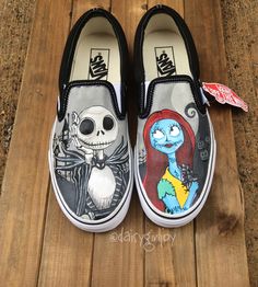 Nightmare before Christmas shoes disney @daisygirljoy Jack Skellington Shoes, Nightmare Before Christmas Painted Shoes, Halloween Painted Shoes, Nightmare Before Christmas Shoes, Shoes Disney