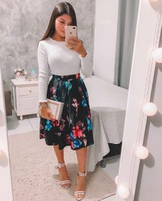 Long Skirt Outfits Church, Dressy Church Outfits, Sunday Outfit Ideas Church, Church Skirt Outfit, Classy Church Outfits, Modest Church Outfits, Church Outfit Casual, Pentecostal Outfits, Church Outfit