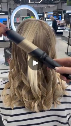 1.1M views · 3.8K reactions | For curls you’ll wanna show off 💅🏽 The ghd soft curl tong creating curls we dream about  😍

#ghd #goodhairday #ghdhair #ghdcurltong | By ghd | Facebook Ghd Soft Curl Tong, Ghd Hair, Soft Curls, Good Hair Day, Hairstyles