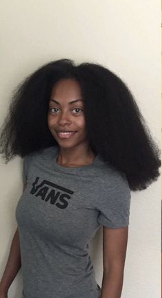 Middle Part Blowout Natural Hair, Middle Part Blowout, Blowout Natural Hair, Natural Hair Black Women, 4c Hair Growth, Soft Silky Hair, Black Hair Inspiration, Natural Hair Blowout