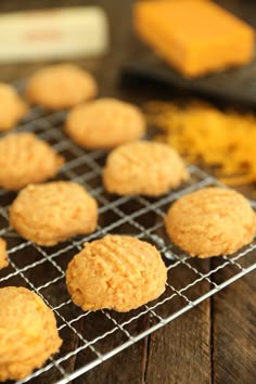 some cookies are cooling on a wire rack