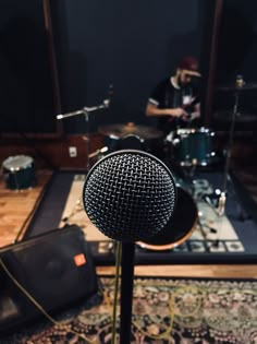 a microphone and some music equipment in a room