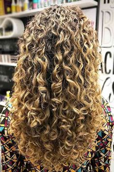 Modern Spiral Perm, Long Spiral Perm, Big Curl Perms For Long Hair, Jerry Curl Perm, Long Permed Hairstyles, Permed Hairstyles Long, Modern Perms