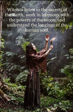 Witchcraft Meaning, Lunar Witch, Witch History, Pagan Clothing, Green Witchcraft, Daily Love, Witch Spirituality, Healing Spells