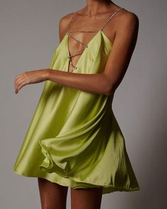 Trending Fits, Bday Vibes, Dresses Glam, Lime Green Dress, House Fashion, Low Back Dresses, Rock Outfit, Travel Wear, Style 2023