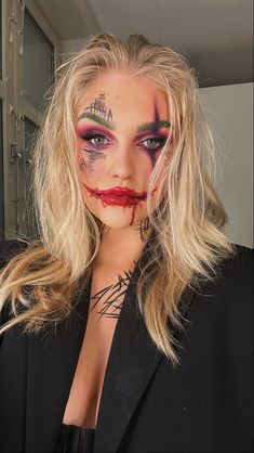 Which Nails Halloween, Halloween Outfit Inspo 2023, How To Halloween Makeup, Lady Joker Makeup, Black Blazer Halloween Costume, Halloween Makeup Looks 2024, Easy Face Halloween Makeup, Halloween 2024 Makeup, Joker Costume Female Outfit Makeup