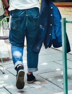 Levi 501 Jeans Outfit Men, Denim Workwear, Hipster Man, Loose Fit Jeans, Raw Denim, Desert Boots