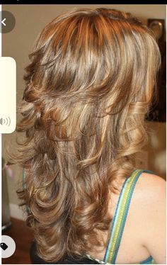 80s Feathered Hair, Layer Wavy Hair, Flat Iron Curls, Curl Hair, Dyed Hair Inspiration, Hairstyles For Layered Hair, Haircuts For Wavy Hair, Hair Stylies