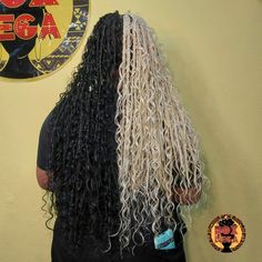 Gypsy braids preta e branca White Goth, African Braids Hairstyles, African Braids, Long Braids, Braids Hairstyles, Box Braids, Hair Looks, Braided Hairstyles, Braids