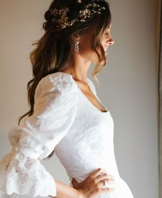 Barnyard Wedding, Pregnant Wedding, Cute Wedding Dress, Dresses Simple, Wedding Dress Sleeves, Modest Wedding Dresses, Dresses Vintage, Wedding Dresses Romantic, Gown Wedding