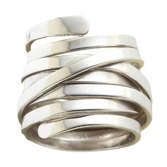 Silver Tone Twist Style Ring. Layered Look Wrap Ring. A Trendy Cool Look! Nwot! Size 9 Silver Wire Rings, Silver Jewelry Diy, Silver Jewellery Indian, Twist Style, Wrap Ring, Diamond Engagement Ring Set, Wire Rings, Silver Jewelry Pendant, Ring Color