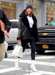 Vinter Mode Outfits, Nyc Winter Outfits, Winter Mode Outfits, New York Outfits, Elegante Y Chic, Winter Outfits Cold, Olivia Culpo, Nyc Shopping, Neue Outfits