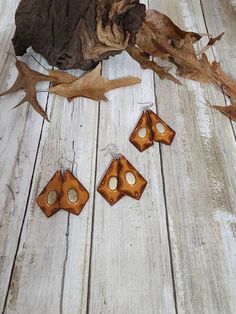 Check out this item in my Etsy shop https://www.etsy.com/listing/1368364202/coral-and-leather-earringsleather Brown Leather Earrings For Gift, Leather Earrings As A Gift, Chandbalis Earrings, Shoe Cobbler, Western Cowgirls, Coral Jewelry, Western Cowgirl, Light Weight Earrings, Leather Design