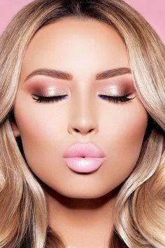 Rose Gold Makeup Looks, Rosa Make-up, Makeup Suggestions, Gold Makeup Looks, Alat Makeup, Makeup Tip, Rose Gold Makeup, Stylish Lady, Make Up Inspiration