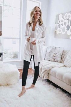 Comfy Work From Home Outfits, Work From Home Outfit Ideas, Wfh Outfits, At Home Outfits, Work From Home Outfit, Lounge Outfits, Loungewear Outfits, Homewear Fashion, Lounge Outfit