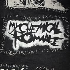 Jaket Denim Custom, Patch Pants Ideas, Mcr Patch, My Chemical Romance Logo, Patchwork Jean Jacket