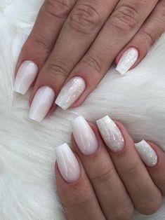 Summer Nail White, Milky White Nails, Nail Extensions Acrylic, Nail White, White Gel Nails, Milky Nails, Nagellack Trends, Gold Glitter Nails, White Glitter Nails