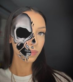 Halloween Makeup Inspo, Maquillage Halloween Simple, Halloween Makeup Look, Maquillage Yeux Cut Crease, Halloween Beauty, Halloween Makeup Pretty