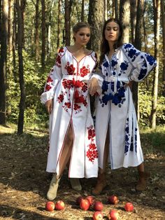 Discover more embroidered long dresses https://etsy.me/2qc98Z8 Shop gorgeous fashion bohemian dress with long sleeves and floral custom embroidery. Choose unique handmade boho dress for fantastic look. Ukrainian boho chic dress in white linen, Vyshyvanka for woman We love embroidered dresses and we made boho dresses with great attention, patience and care. We appriciate our customers and there are only images which were made with our own garments. You are special! Description: Textile - 100% lin Ukrainian Wedding Dress, Bohemian Embroidered Dress, Polish Dress, Ukrainian Wedding, Linen Wedding Dress, Floral Lace Maxi Dress, Ukrainian Clothing, Ukrainian Dress, White Floral Maxi Dress