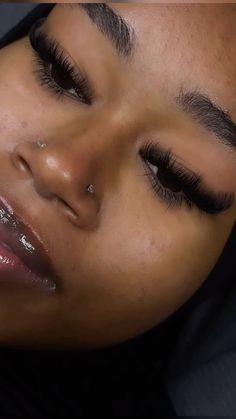 Cat Eye Lashes Black Women, Volume Cat Eye Lash Extensions Mapping, Black Women Lashes, Almond Eyes Lash Extensions, Cateye Lashextensions, Lash Extensions Styles Black Women, Dramatic Lash Extensions, Lash Inspiration, Wispy Cat Eye