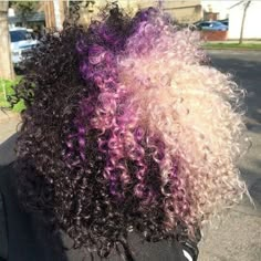 This is LIFE love this two toned color with purple hair YAAAASSSSS Ombre Natural Curly Hair, Natural Curly Hair, White Ombre, Pretty Hair Color, Natural Styles