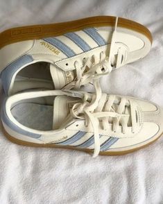 Dr Shoes, Adidas Spezial