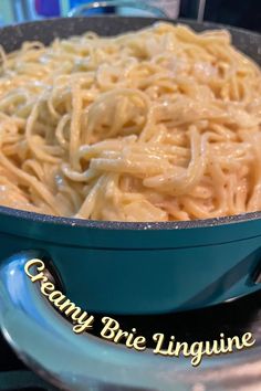 How to make a creamy brie linguine Dinner Recipes Using Brie Cheese, Brie Cheese Sauce, Brie Recipes Pasta, Creamy Brie Pasta, Pasta Brie Recipe, Pasta And Brie Cheese, Recipe Using Brie Cheese, Brie Pasta Recipes, Brie Cheese Pasta