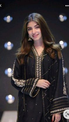 Kinza Hashmi Pics, Actress Wallpaper Indian, Pakistani Models Women, Durefishan Pic, Kinza Hashmi Dpz, Pakistani Cute Girl, Kinza Hashmi Dresses, Pakistani Actress Pics, Pakistani Photo