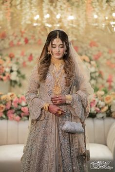 Pakistani Bridal Hairstyles, Hijab Makeup, Eye Makeup Images, Reception Saree, Bridal Jewellery Inspiration, Makeup Images, Qur'an Photography, Bridal Dresses Pakistan, Modern Saree