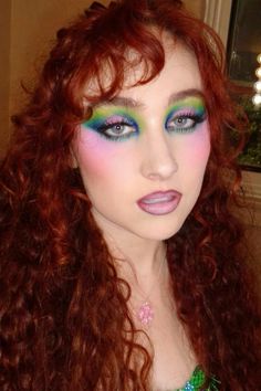 #chappellroanaesthetic #chappellroan #chappellroanmakeup #chappelroan #chappellroanstyle #aesthetic #outfits #chappellroanhair Chappell Roan Outfit Aesthetic, Chappel Roan Midwest Princess, Chappell Roan Makeup Ideas, Camp Makeup Looks, Red And Green Makeup, Chapelle Roan Makeup