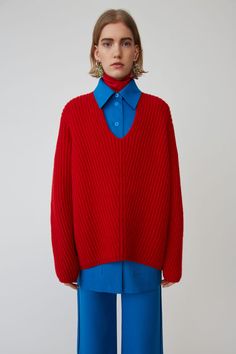 Red Sweater Winter Outfit, How To Style Red Pants, Red Blue Outfit, Blue And Red Outfit, Red And Blue Outfit, Acne Sweater, Red Sweater Outfit, Red Pants Outfit, Acne Studios Sweater